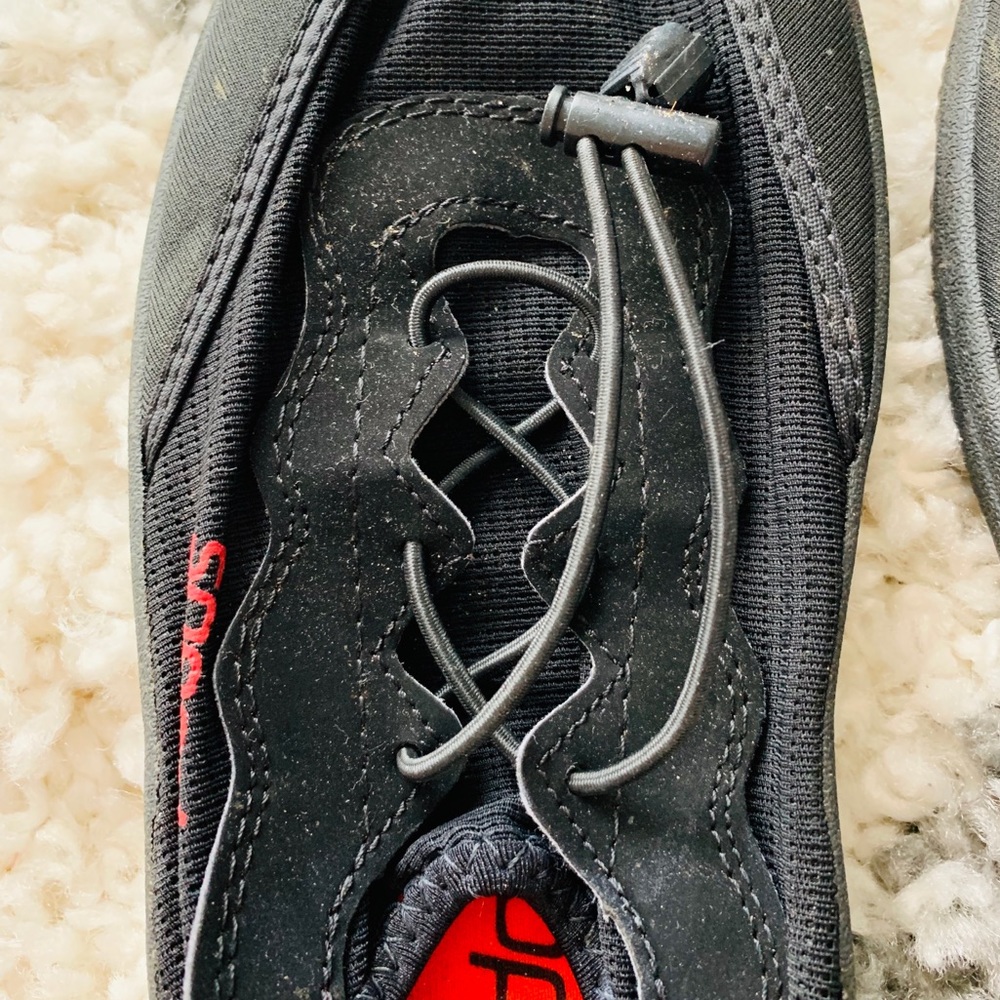 Speedo Water Shoes - Picture 2 of 8